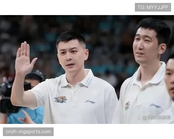 日本队内线高度不足短板 中国队针对性攻击奏效